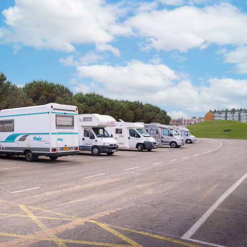 PARKING CARAVANAS , AUTOCARAVANAS, CAMPERS Y REMOLQUES - PARKING