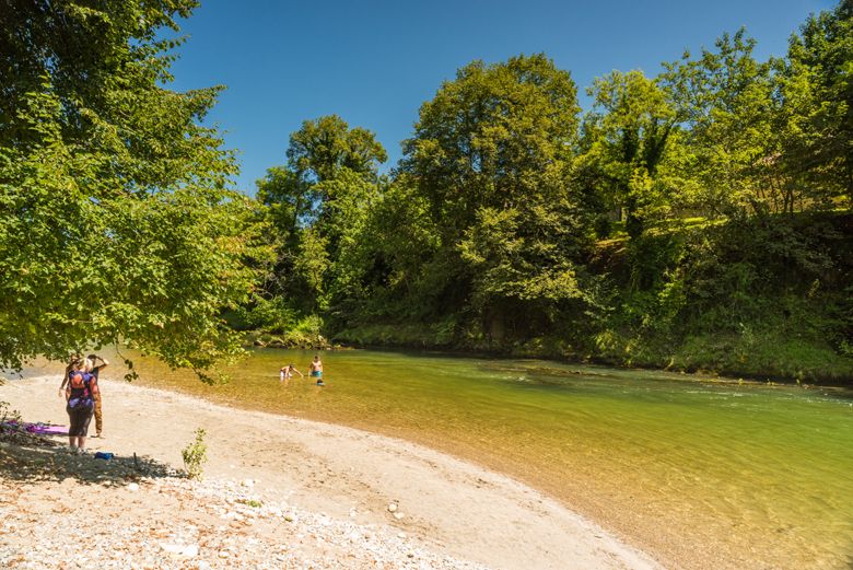 Playa fluvial en Aballe