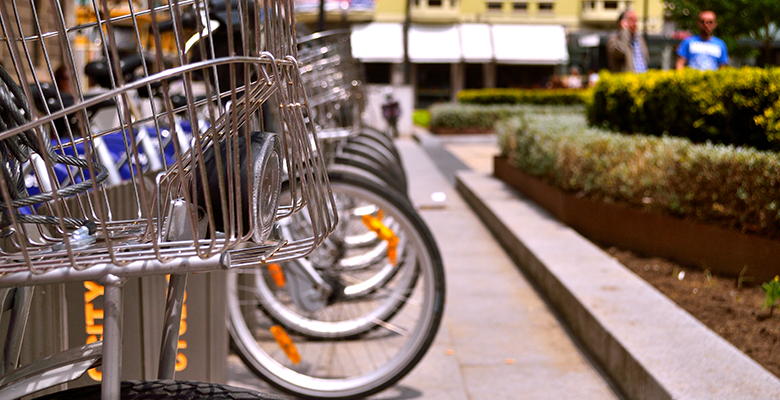 Bicicletas en la Plaza del Parchís