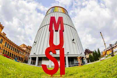 Exterior del Museo de la Siderurgia