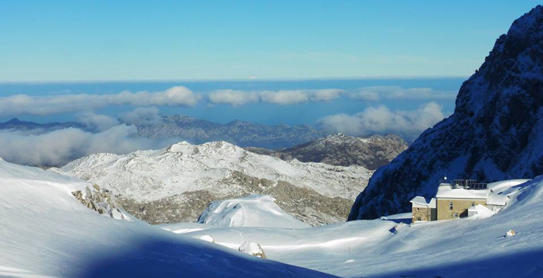 Refugio de Urriellu en la Vega de Urriellu (Picos de Europa)