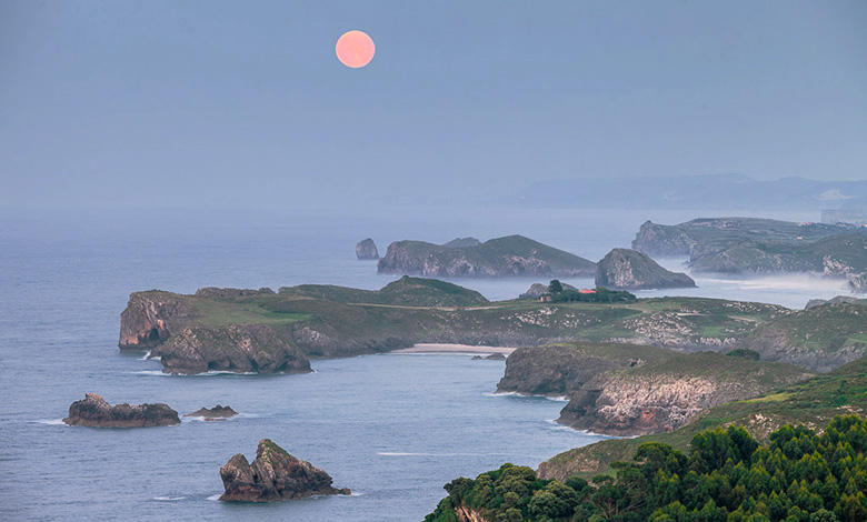 Atardecer en la costa de Llanes