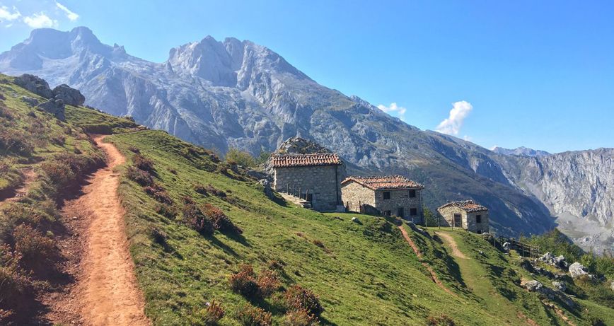 8 lugares únicos para visitar en el entorno de los Picos de Europa