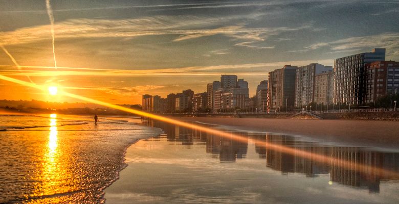 Playa de San Lorenzo en Gijón