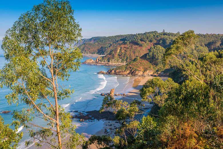 Costa asturiana vista desde el concejo de Cudillero