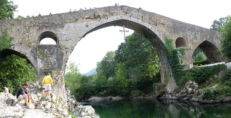 Puente Romano de Cangas de Onís