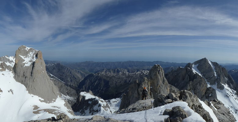 Alpinismo invernal en Picos de Europa