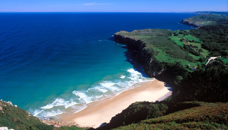 La playa de Andrín en Llanes es muy cinematográfica