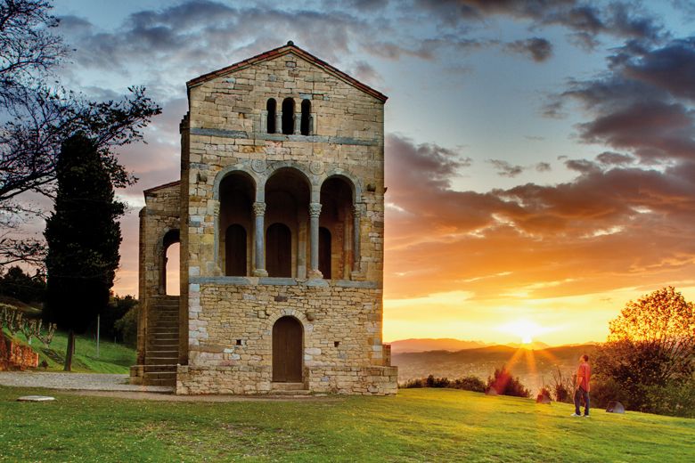 Santa María del Naranco es una de las localizaciones de Vicky Cristina Barcelona