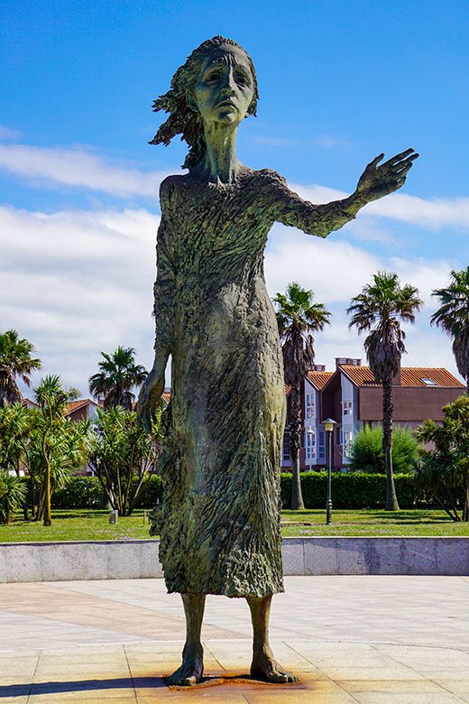 Monumento a la Madre del Emigrante (Gijón/Xixón) ©viajerosconfesos