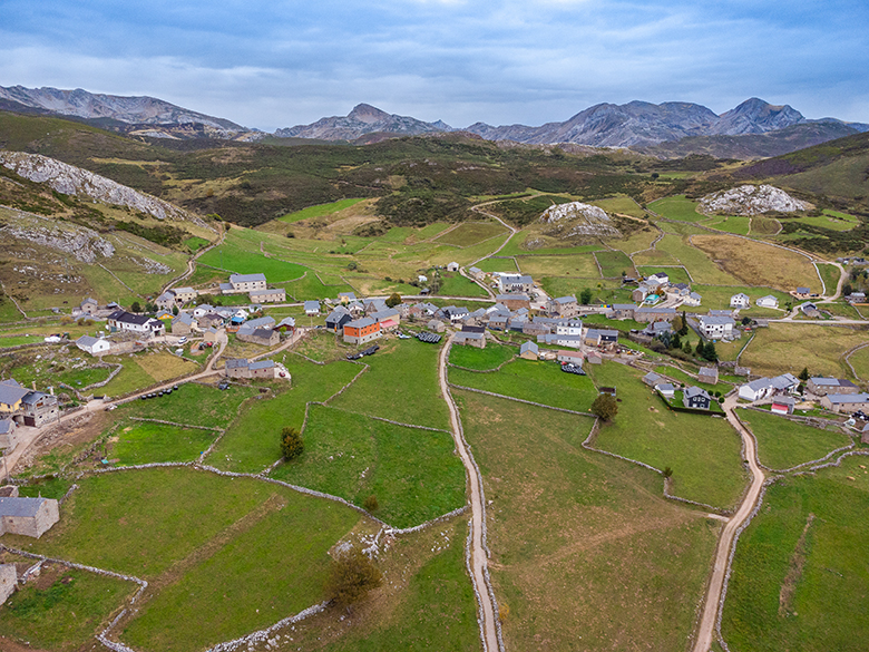 Santa María del Puerto ©Turismo Asturias - Mampiris