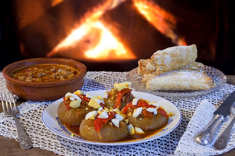 Menú de les Cebolles Rellenes (San Martín del Rey Aurelio)