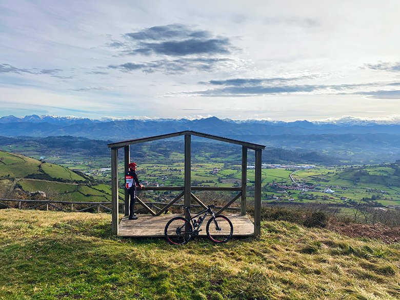 Mirador de Perriellos (Sariego) ©Onofre Alonso