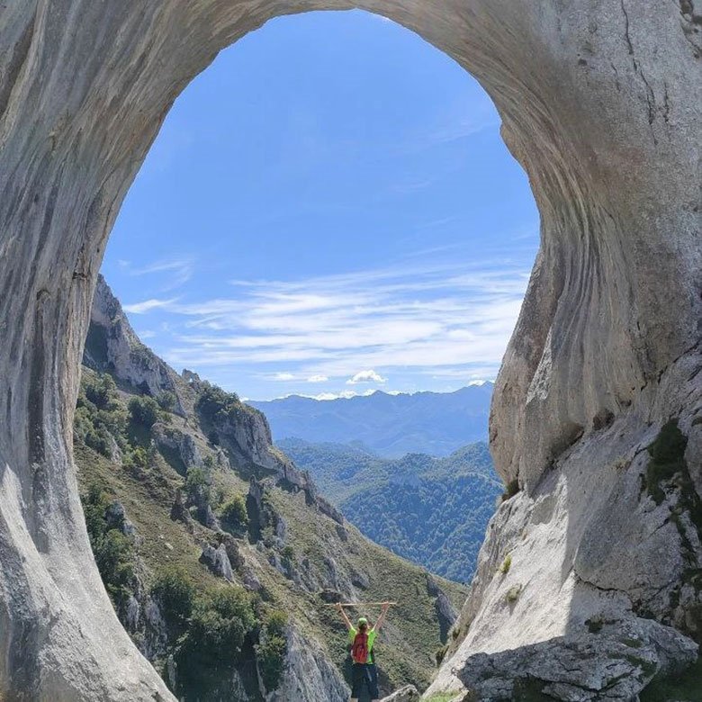 Ojo de buey de Peñamea (Aller y Laviana) ©katherina Valcárcel García