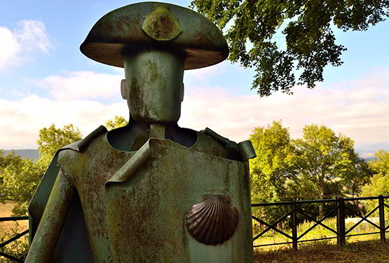 Statue of the Pilgrim (Tineo)