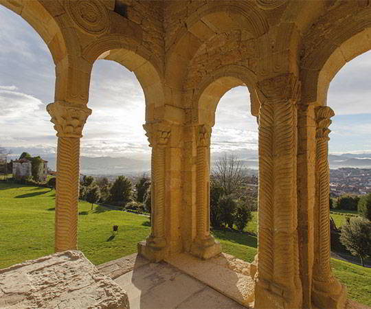 Santa María del Naranco (Oviedo/Uviéu)