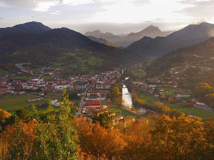 Cangas de Onís ©Juanjo Arrojo