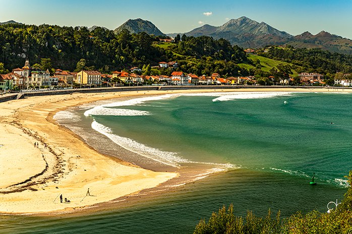 Playa de Santa Marina (Ribadesella/Ribeseya)