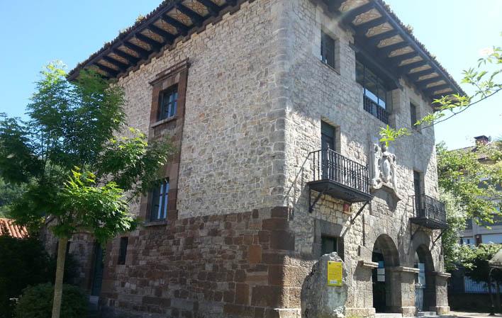 Ir a Imagen Centro de Recepción de Visitantes 'Casa Dago'