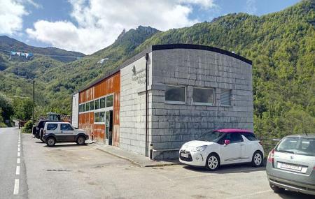 Extérieur du Centre d'Interprétation du Parc Naturel de la Ponga