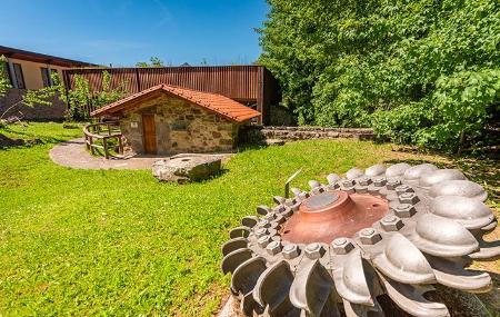 Rückseite des Casa del Agua in Sobrescobio