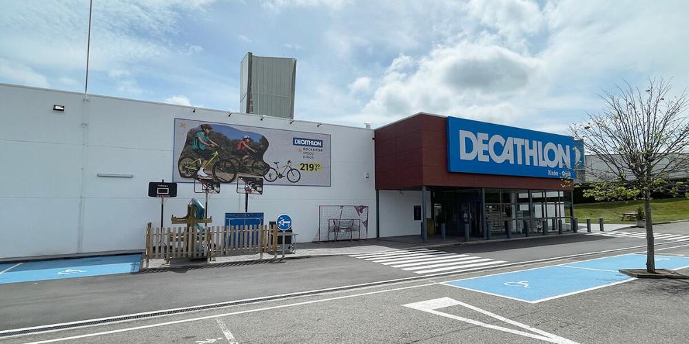 Go to Image Decathlon Gijón