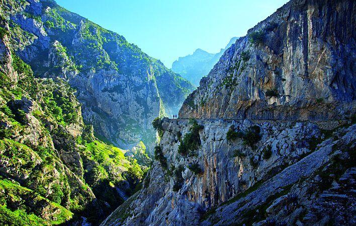 Aller à Image La route des soins