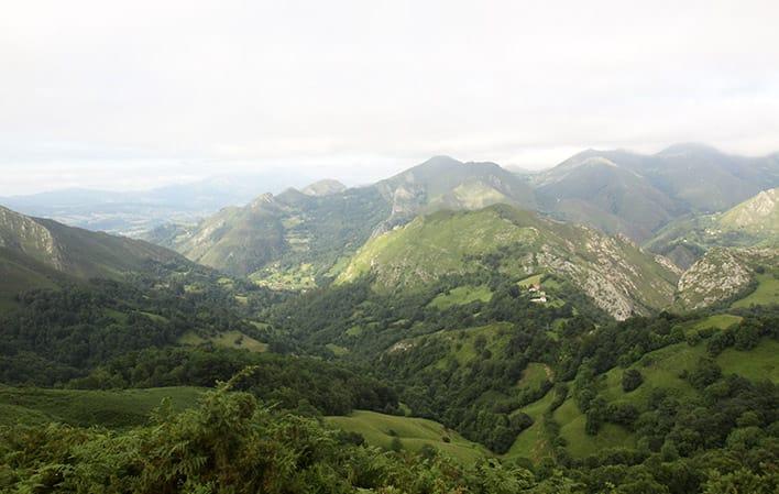 Vai a Immagine Cammino reale del Sellón o del Facéu Itinerario