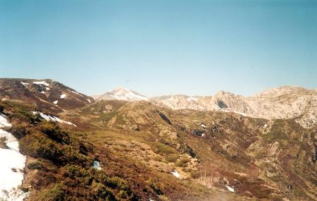 Cornón Peak