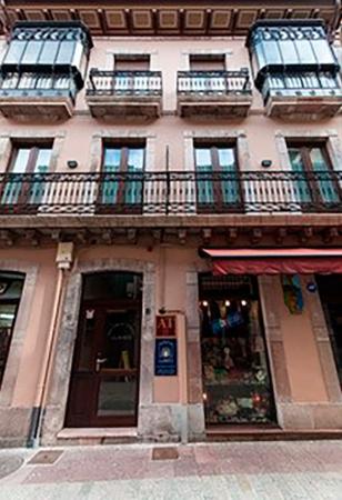AT Llanes exterior