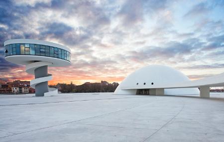 Avilés, Centro Niemeyer