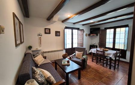 Apartamento rural Casa Pachona salón-comedor