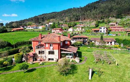 Hotel Alavera exterior