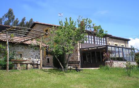 Casa de Aldea El Piensu exterior