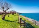 Banc sur le Paseo de San Pedro avec vue sur le golfe de Gascogne