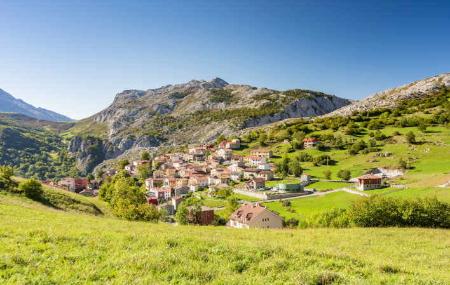 Panoramic view of Sotres - Cabrales