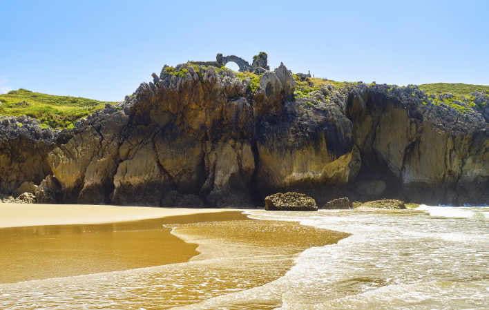 Ir a Imagen Playa de San Martín o Portiellu