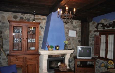 Casa de Aldea Peña Sobia salón