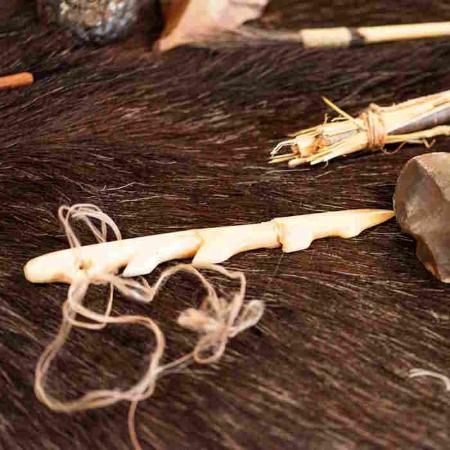 Prehistomateriales. Taller familiar en Teverga