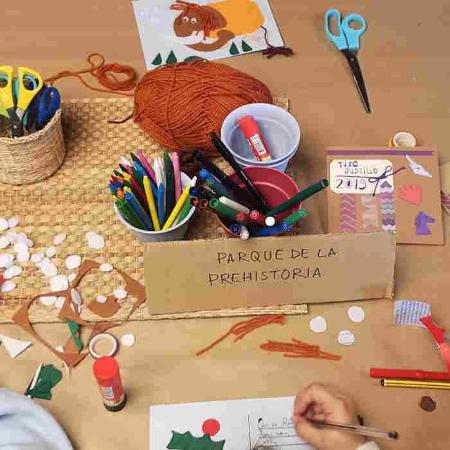 Imanes navideños. Taller infantil en Teverga