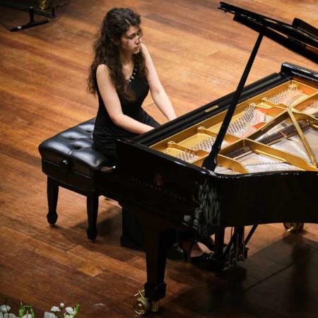 Suena la Cúpula > Diana Cooper (piano)