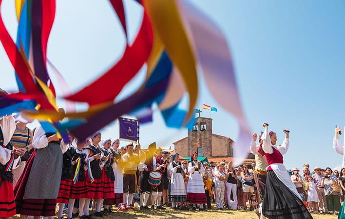 Ir a Imagen Mercáu Tradicional de Oles