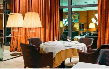 Hotel Zen Balagares mesa comedor