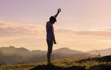 Escanciando sidra en Cabranes
