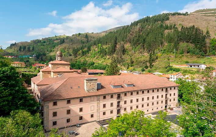 Aller à Image Parador Monasterio de Corias