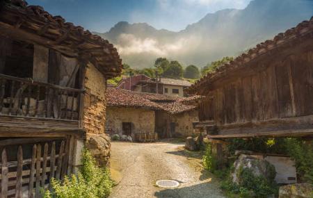 Hórreos en Bermiego