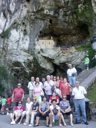 Grupo de Torrejón en visita guiada al Santuario de Covadonga