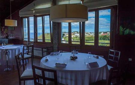 Comedor con vistas al mar
