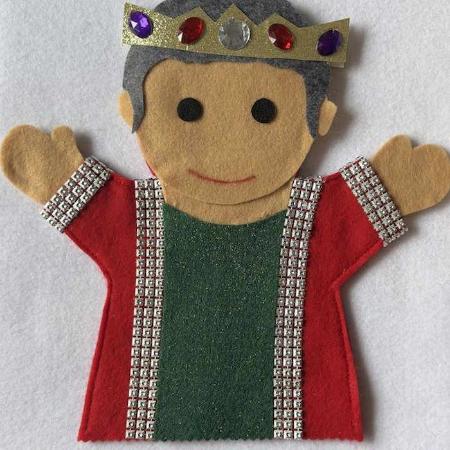 Marionetas medievales. Taller infantil en Oviedo