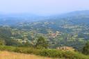 Vistas de las montañas y valles de Piloña desde lo alto